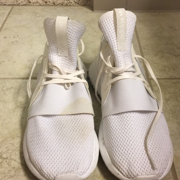 Adidas shoes - Picture 2 of 4